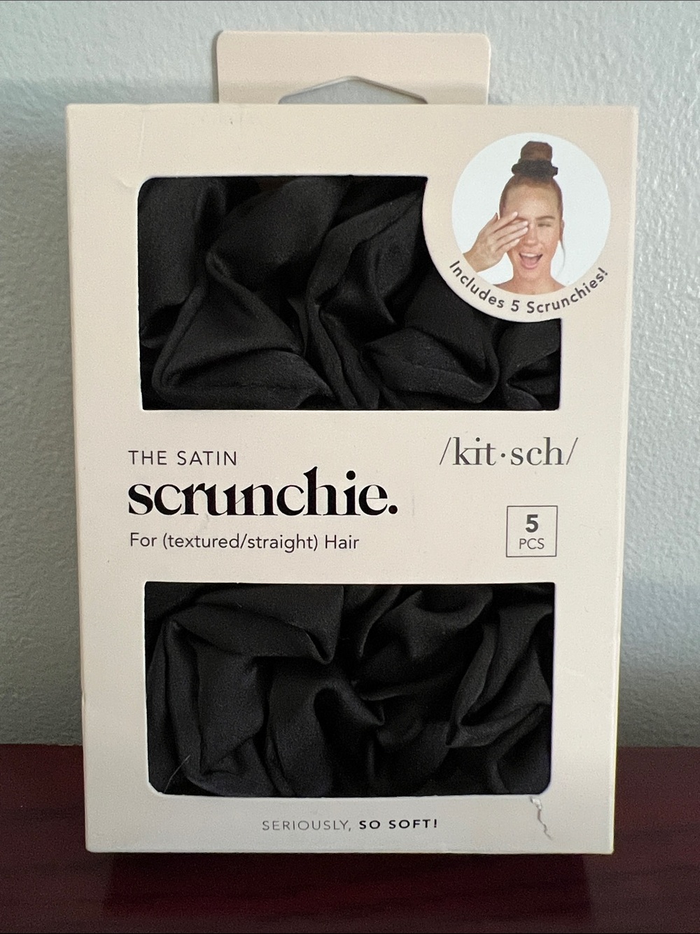 Kitsch Satin Scrunchie 5-Pack in Black